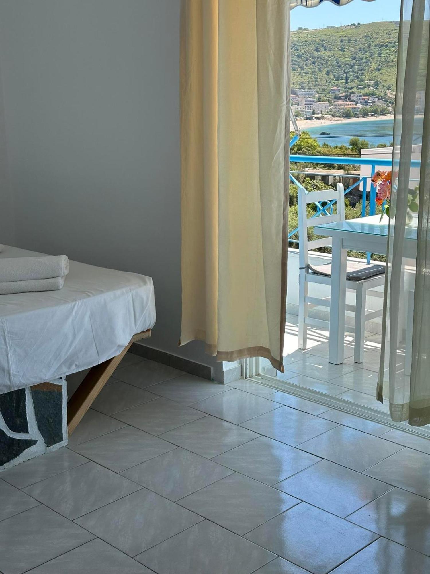In Himaras Heart Hotel Εξωτερικό φωτογραφία