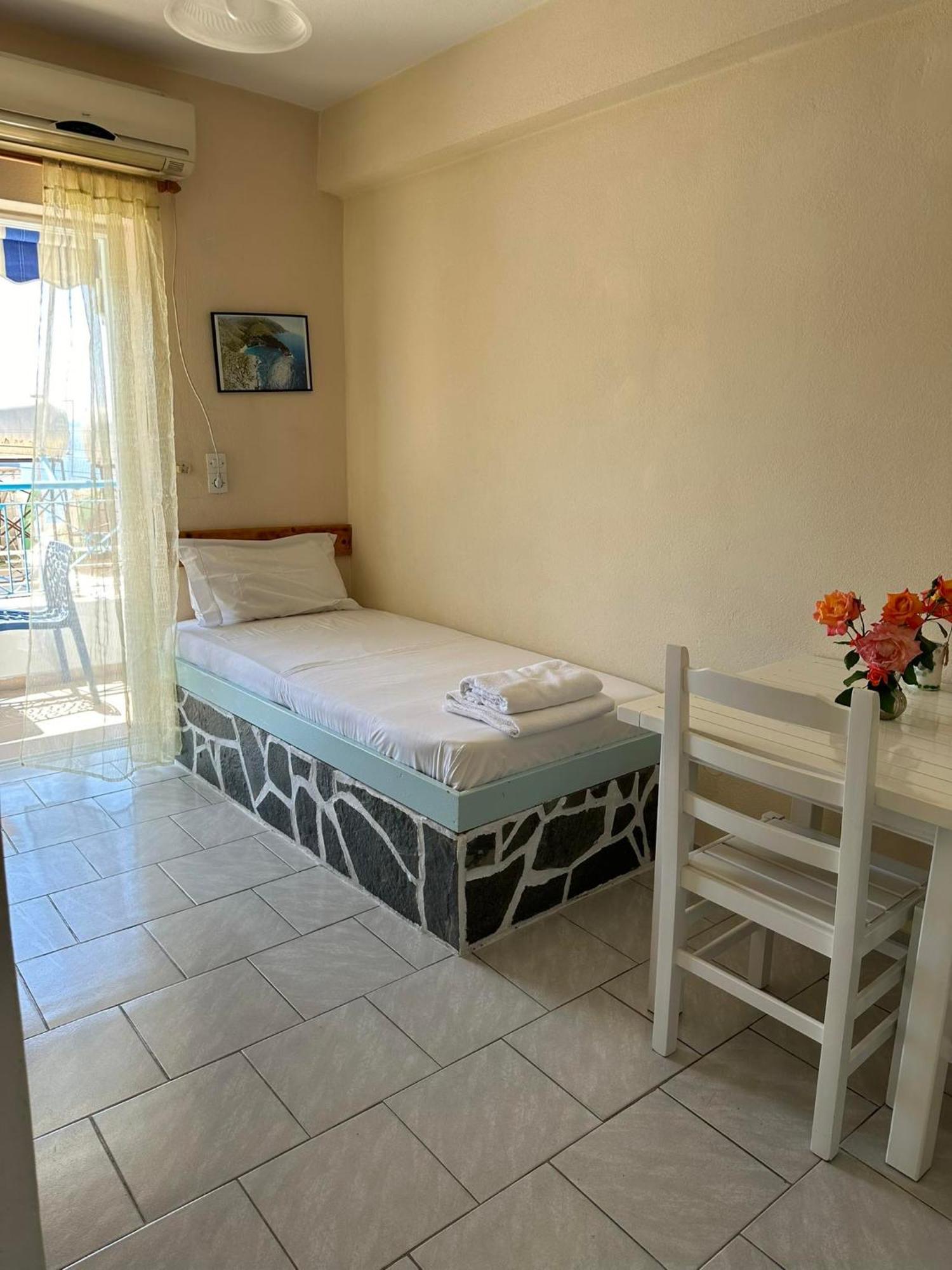 In Himaras Heart Hotel Εξωτερικό φωτογραφία